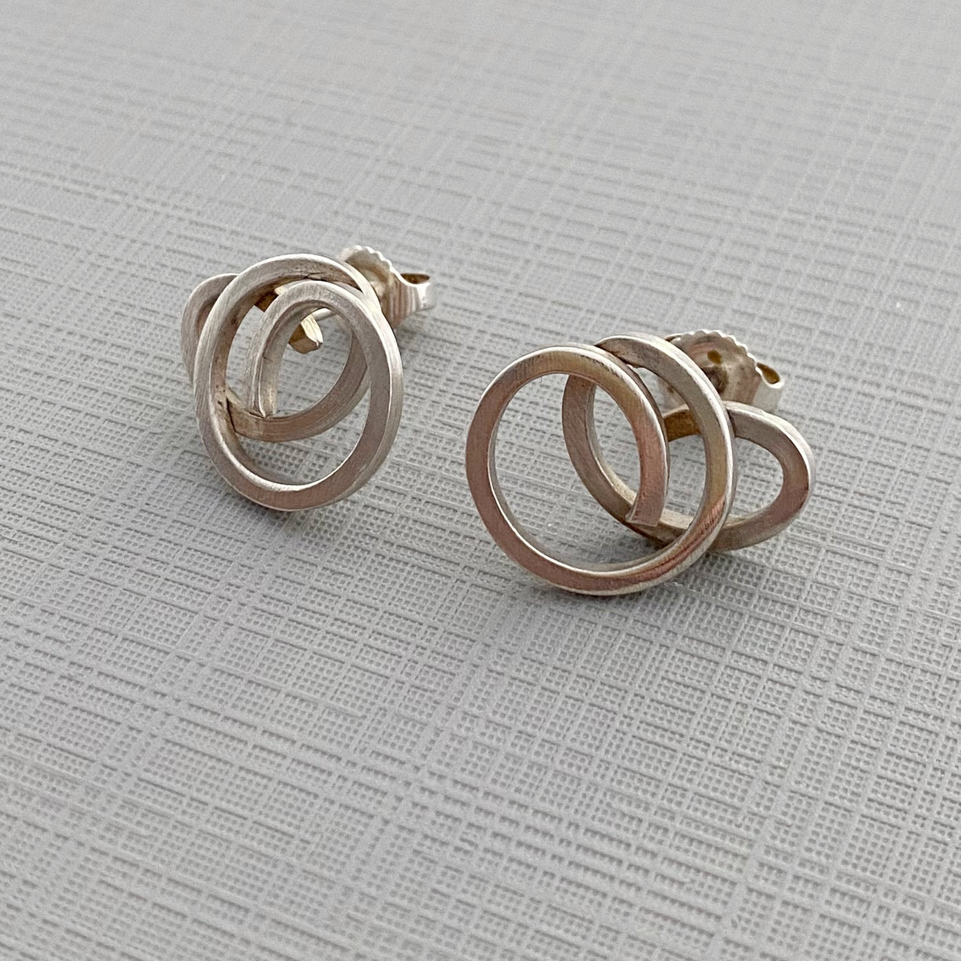 ABSTRACT SWIRL studs