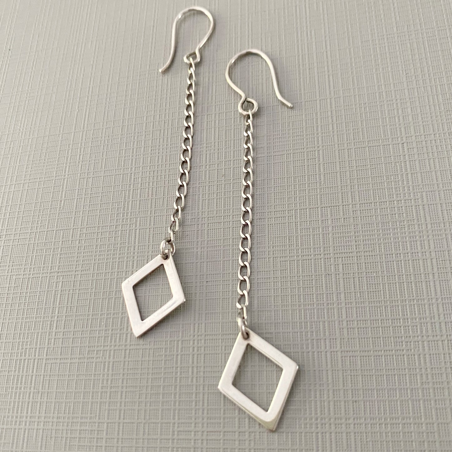 CHAIN AND SILVER DIAMOND earrings