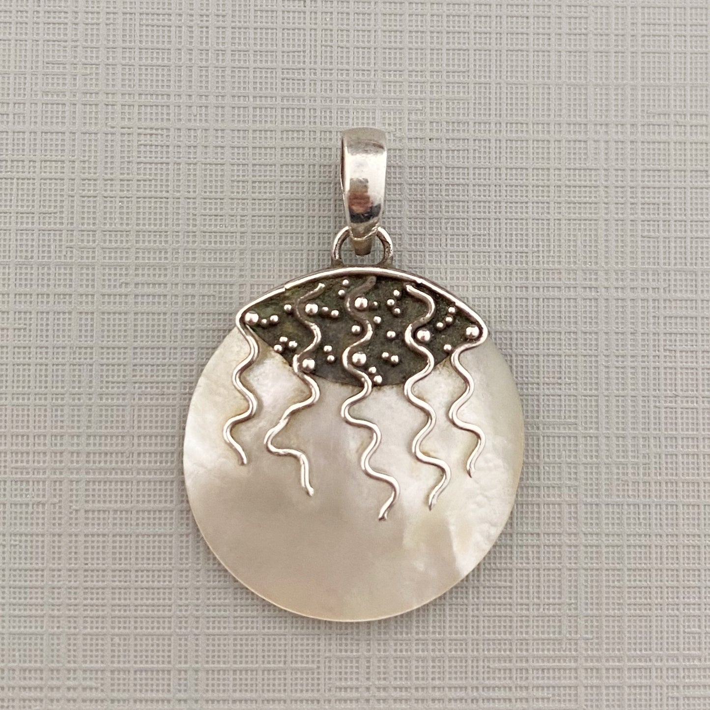 MOON SWIRL pendant