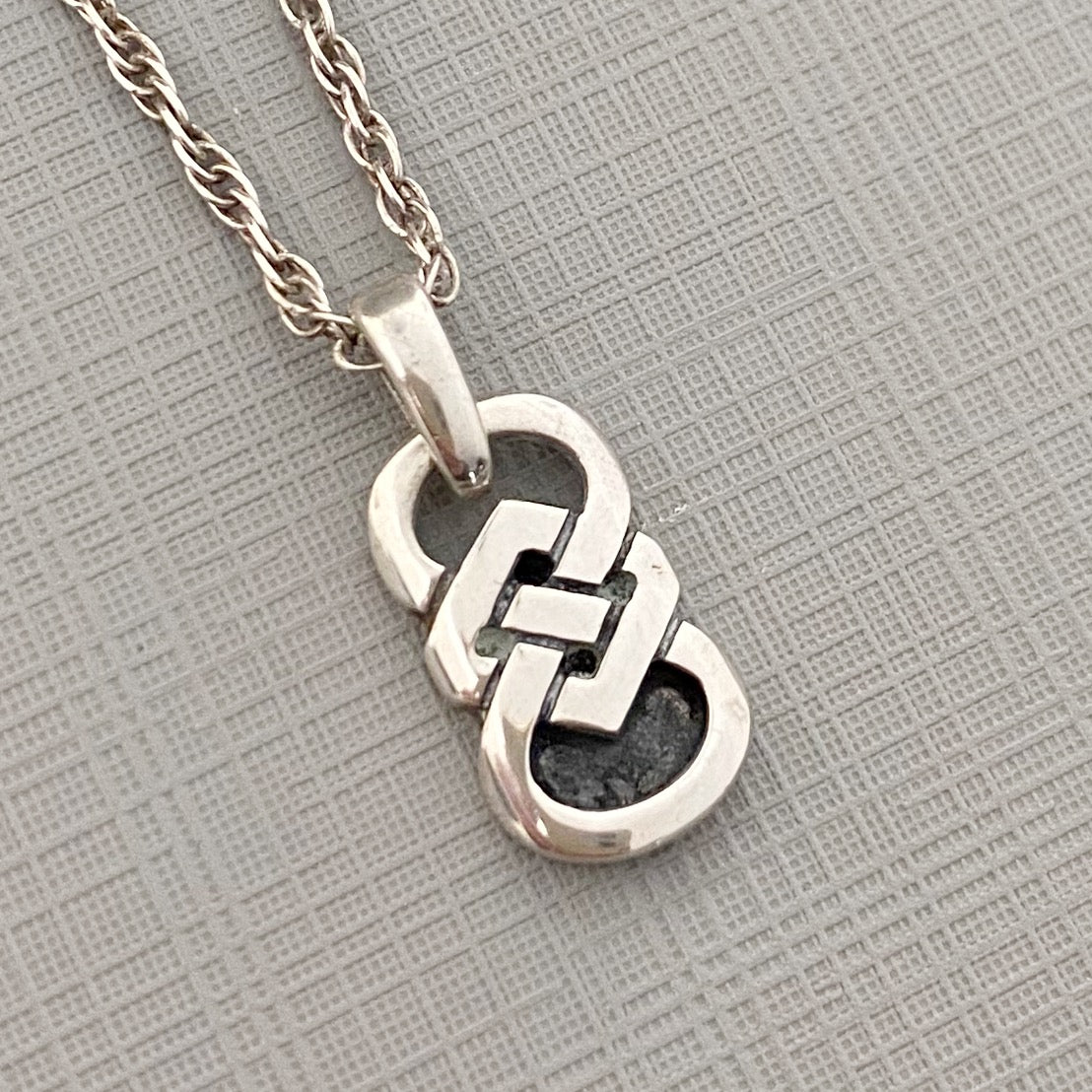 LINKS necklace