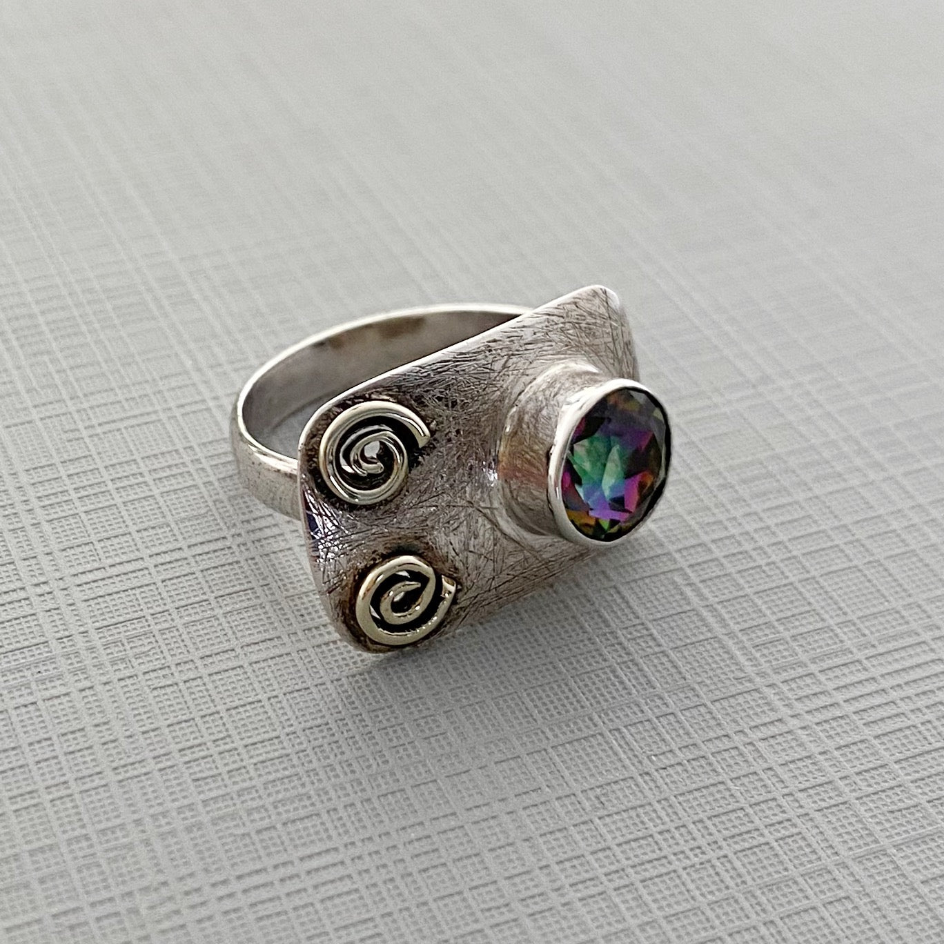 MYSTIC TOPAZ ART ring