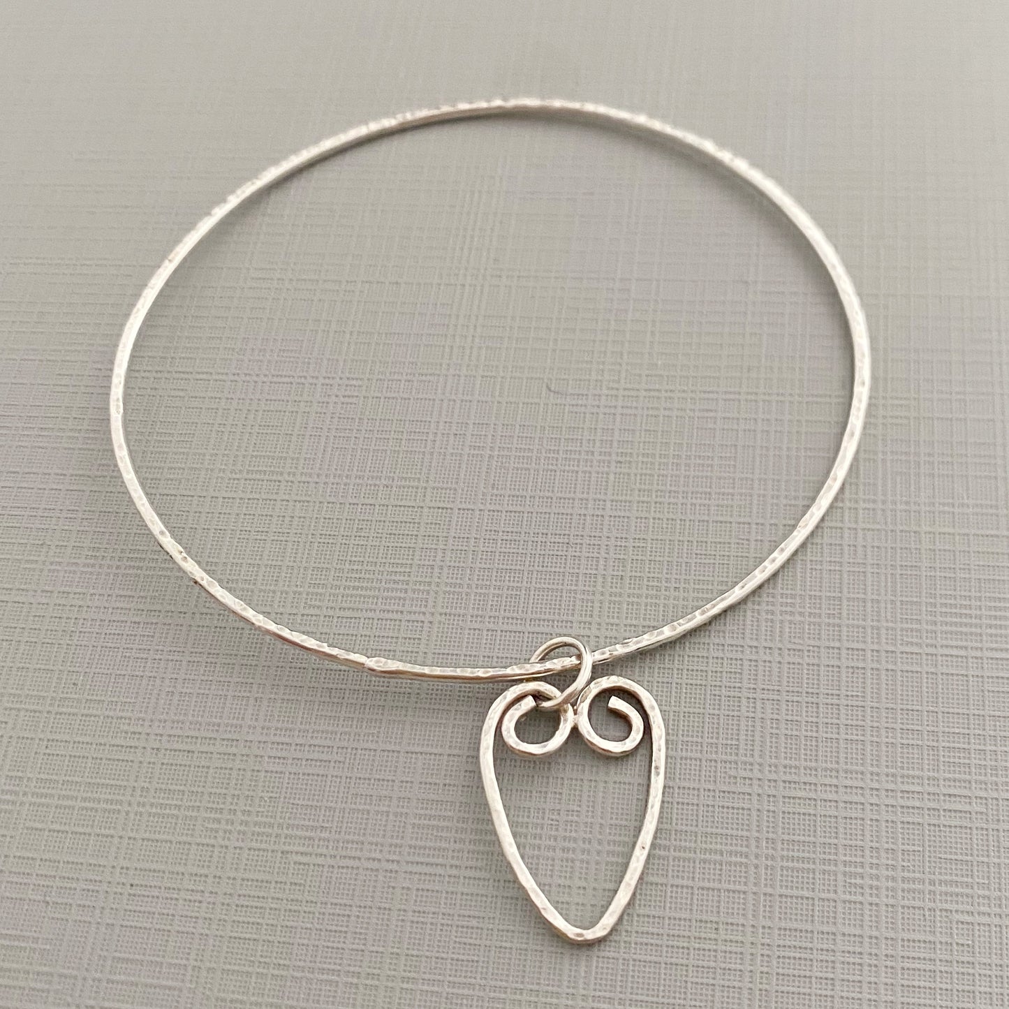 GRUNGE HEART bangle