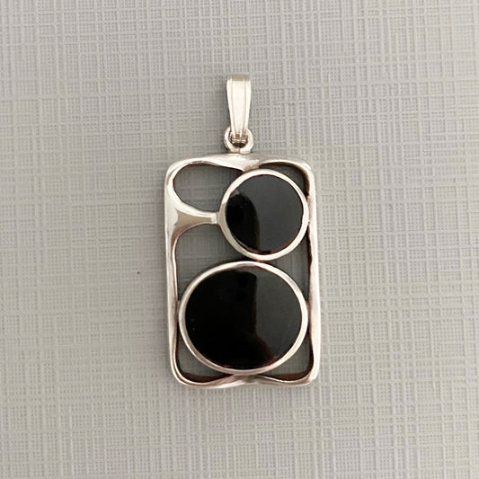 90’S pendant