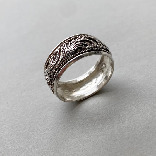 FILIGREE BAND ring