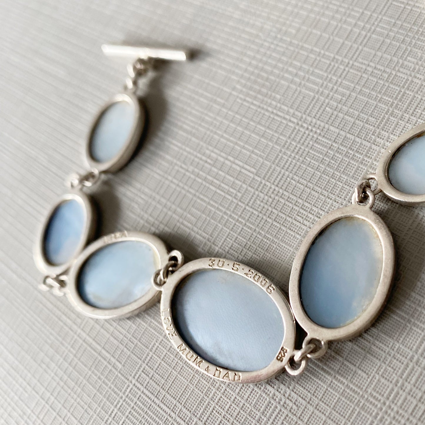 BLUE MOON ENGRAVED TOGGLE bracelet
