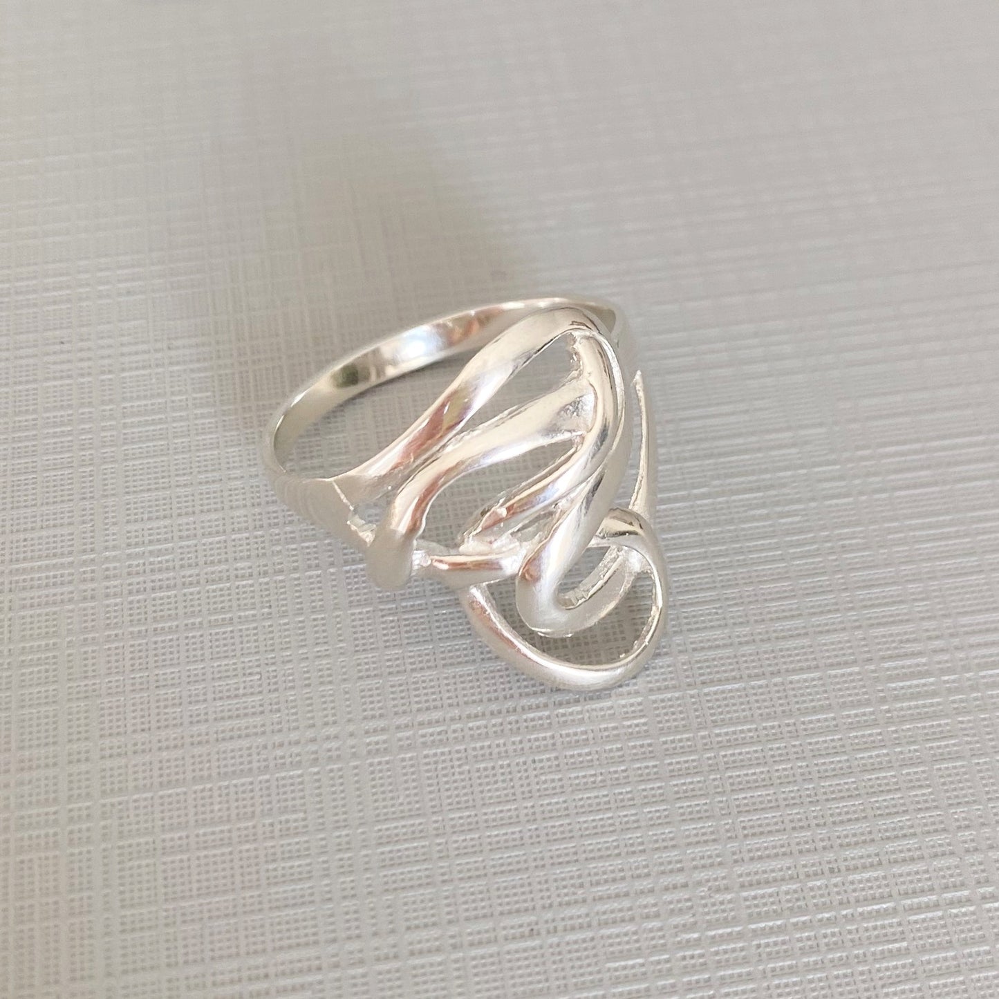 SILVER OVERLAP ring